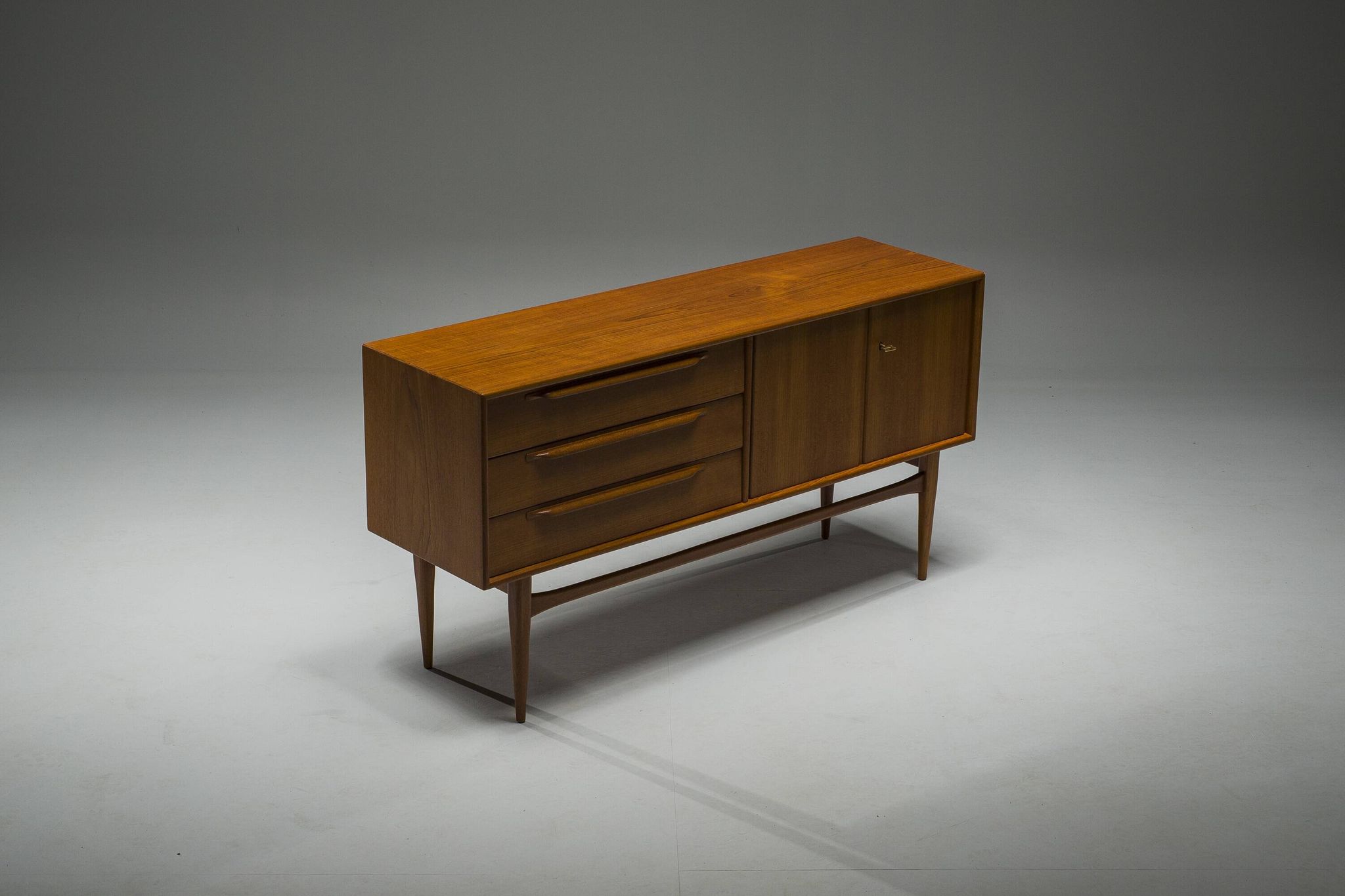 Mid-Century Teak Type RT 200 Sideboard in Teak by Heinrich Riestenpatt for
