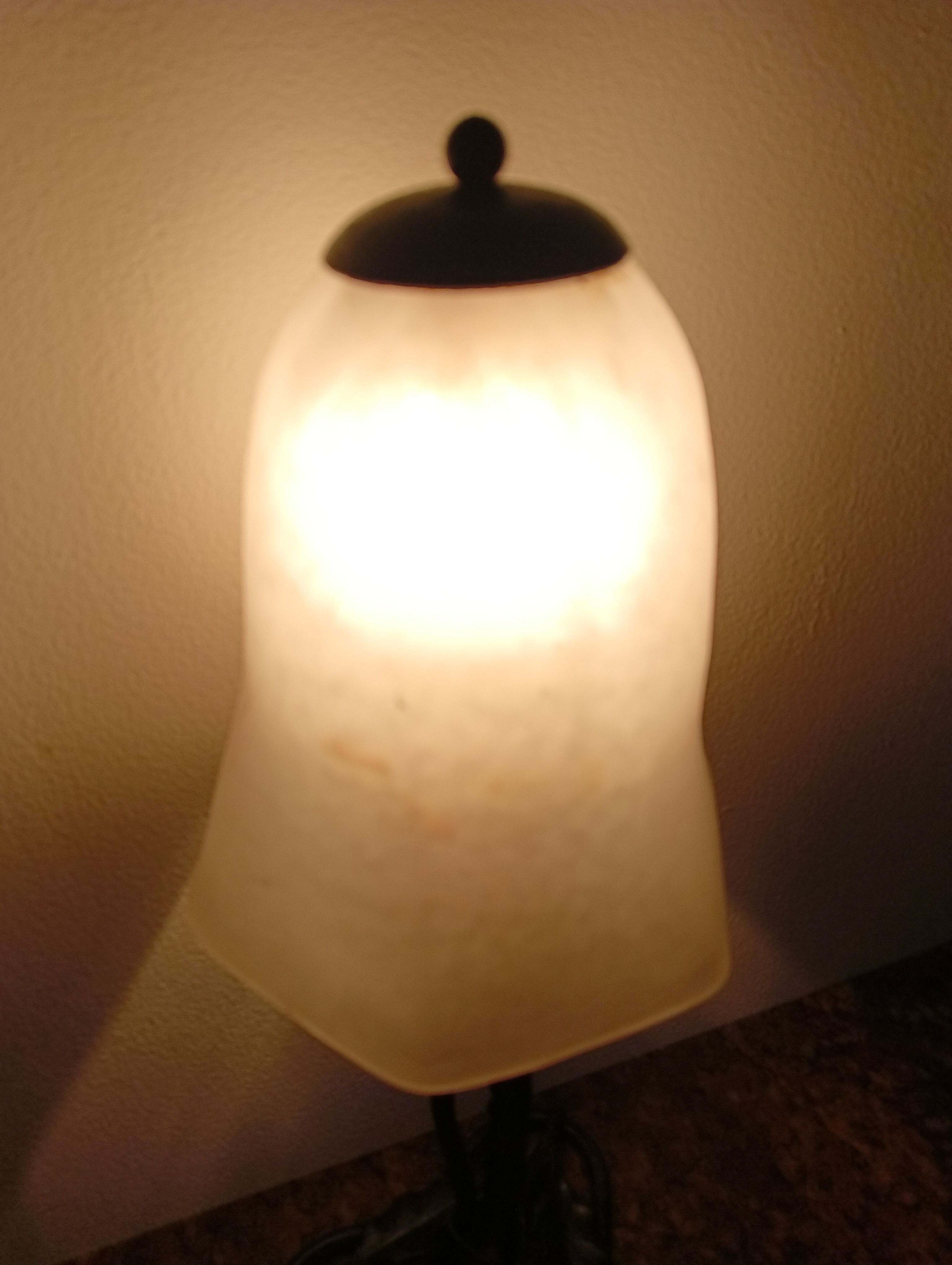 Lampe De Chevet Vintage - Socle Marbre & Fer Forgé - Tulip Hexagonale - Belgique