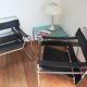 Paire de fauteuils B3 "Wassily" cuir design Marcel Breuer