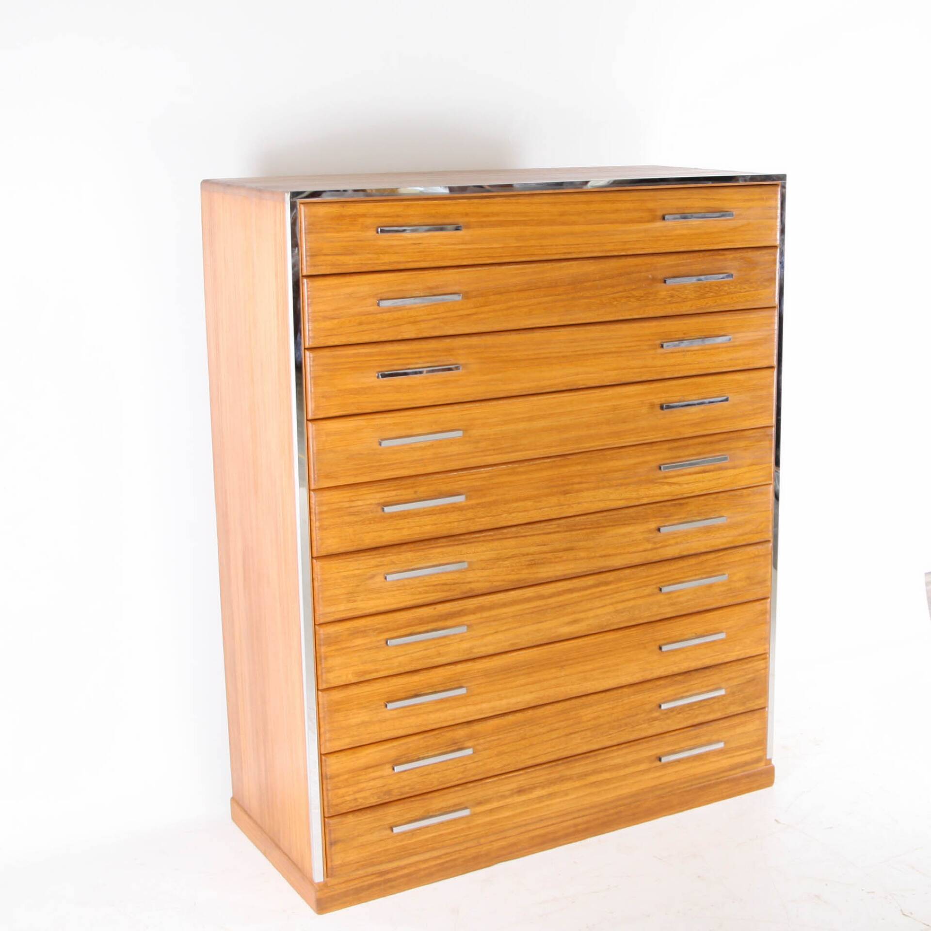 Japanese high commode