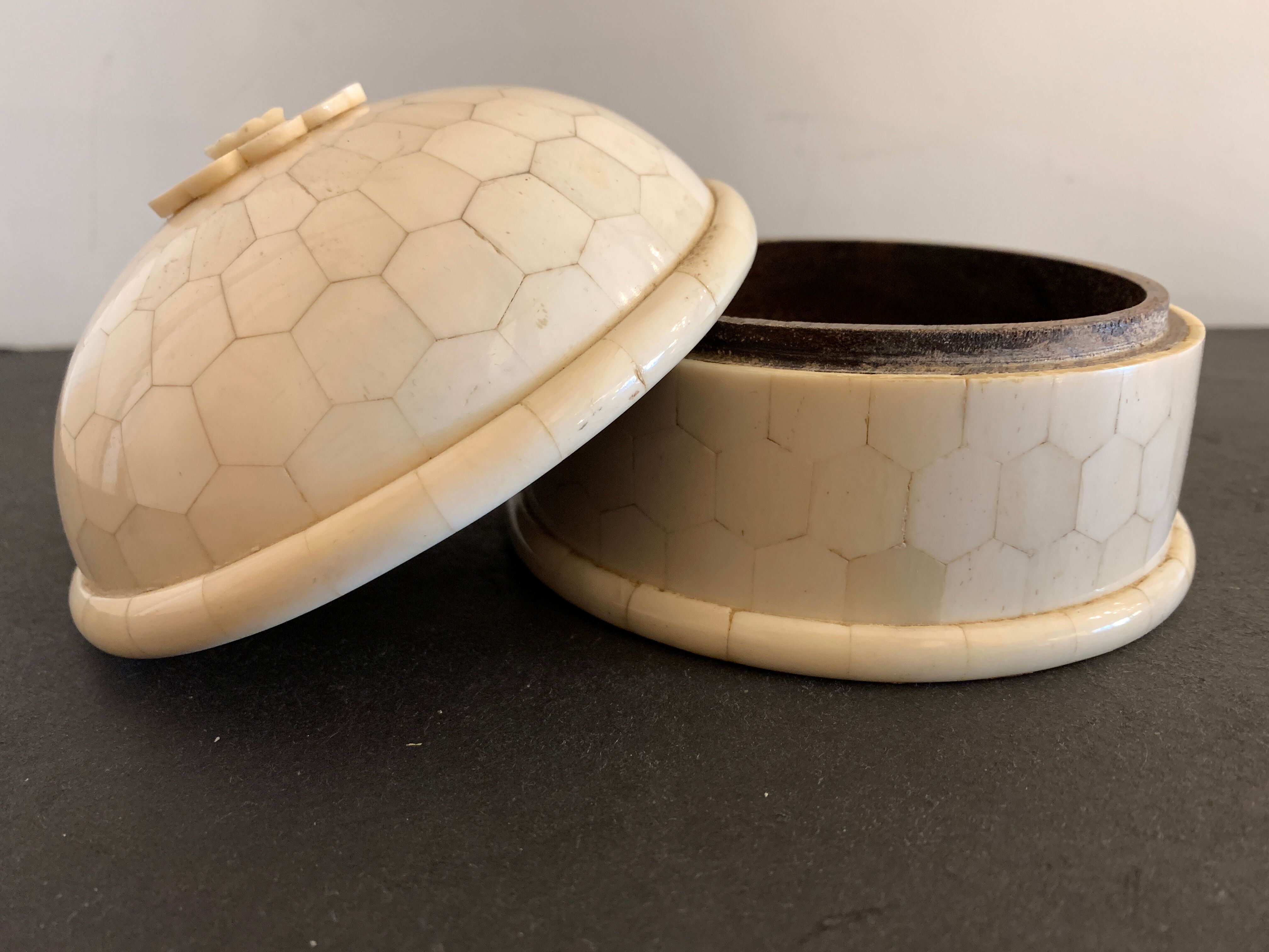 Round jewelry box
