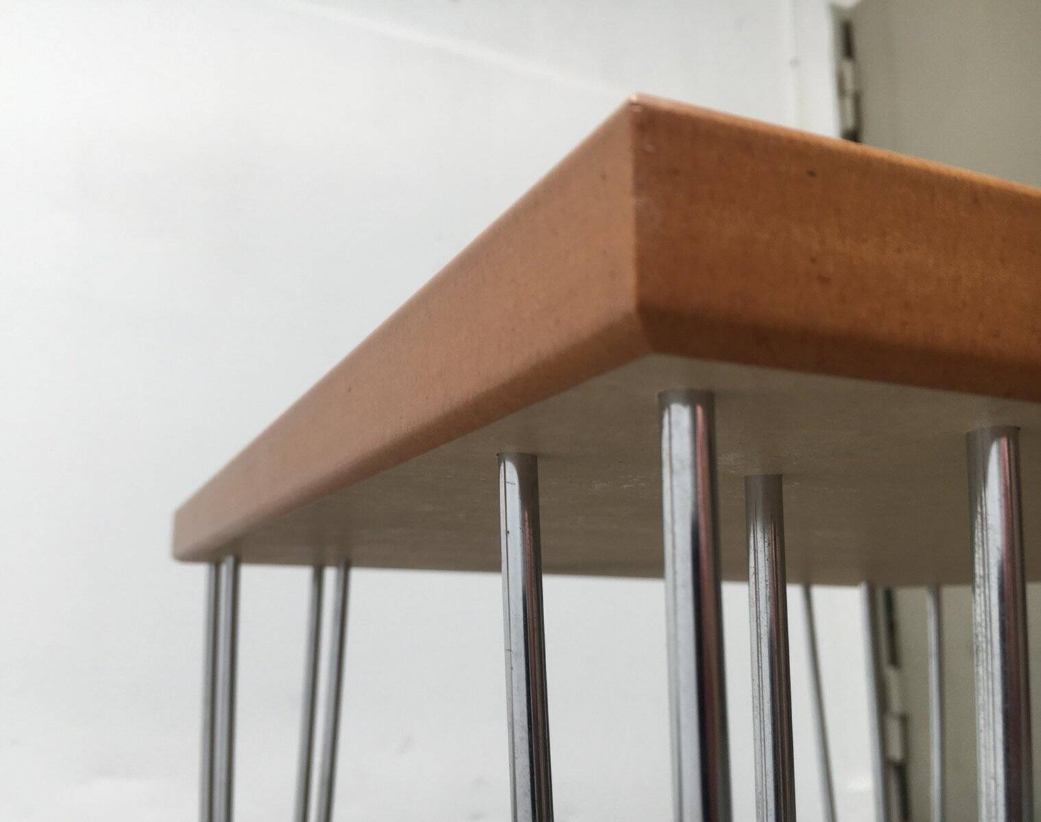 Vintage side table with hairpin legs from Denmark by Pin Age.