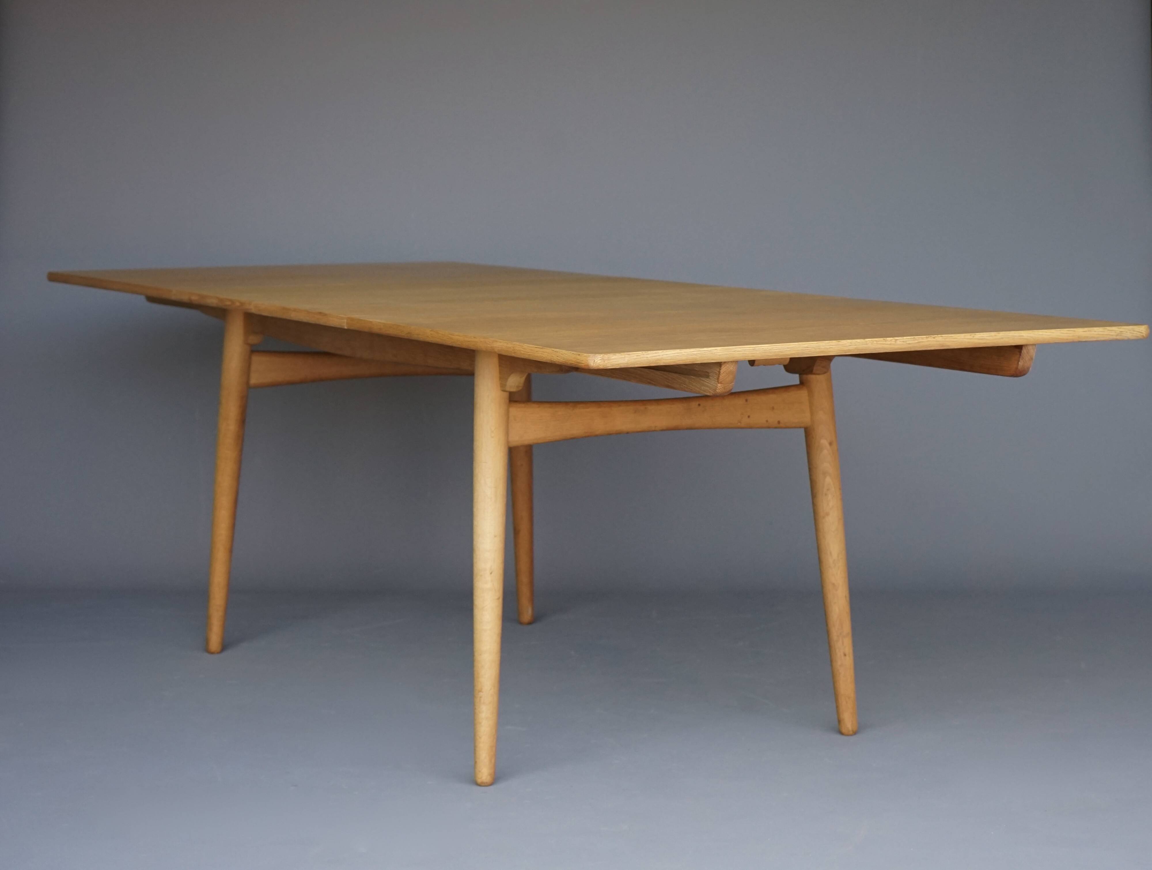 Table à manger extensible en chêne Hans J. Wegner, modèle AT 310, par Andreas Tuck, 196