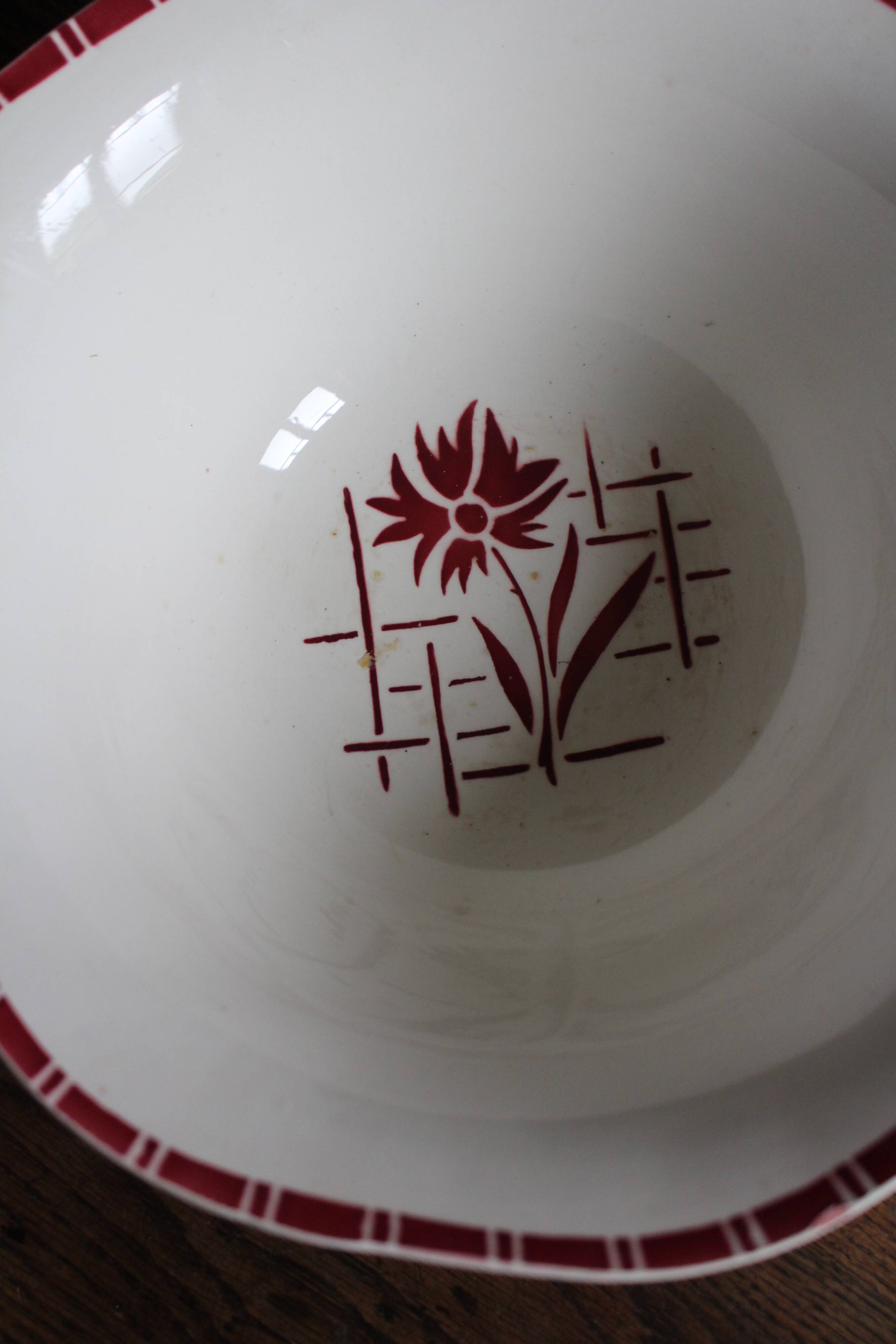 Large Sylvia Digoin Sarreguemines red flower Art Deco salad bowl