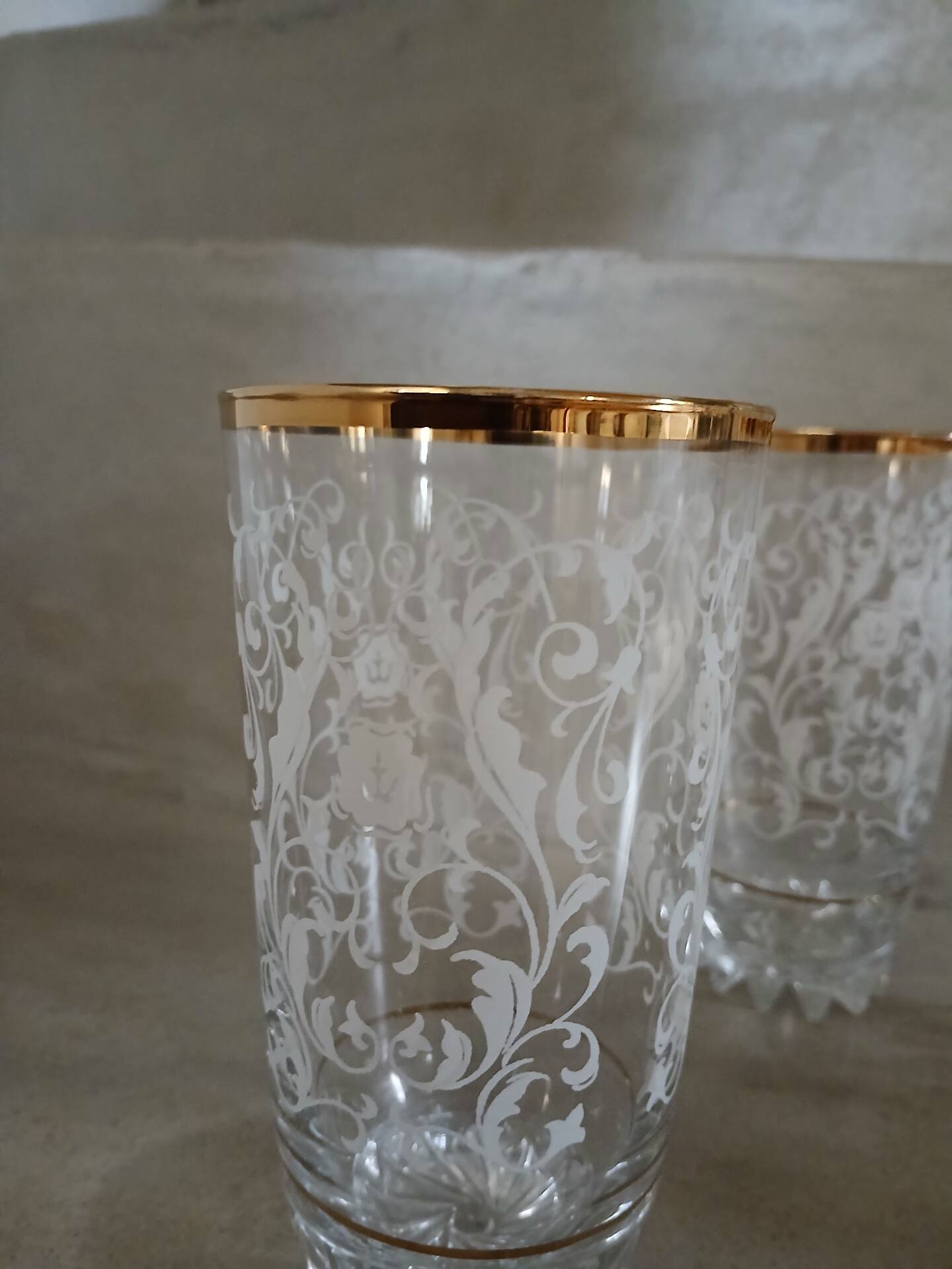 4 vintage water glasses