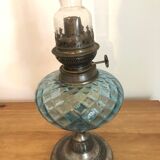 Lampe à pétrole ancienne