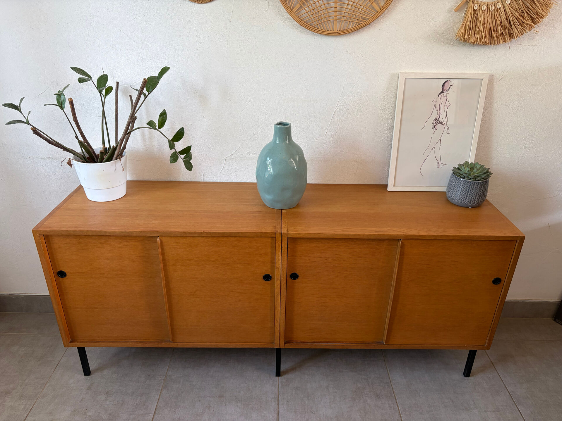 Vintage school enfilade