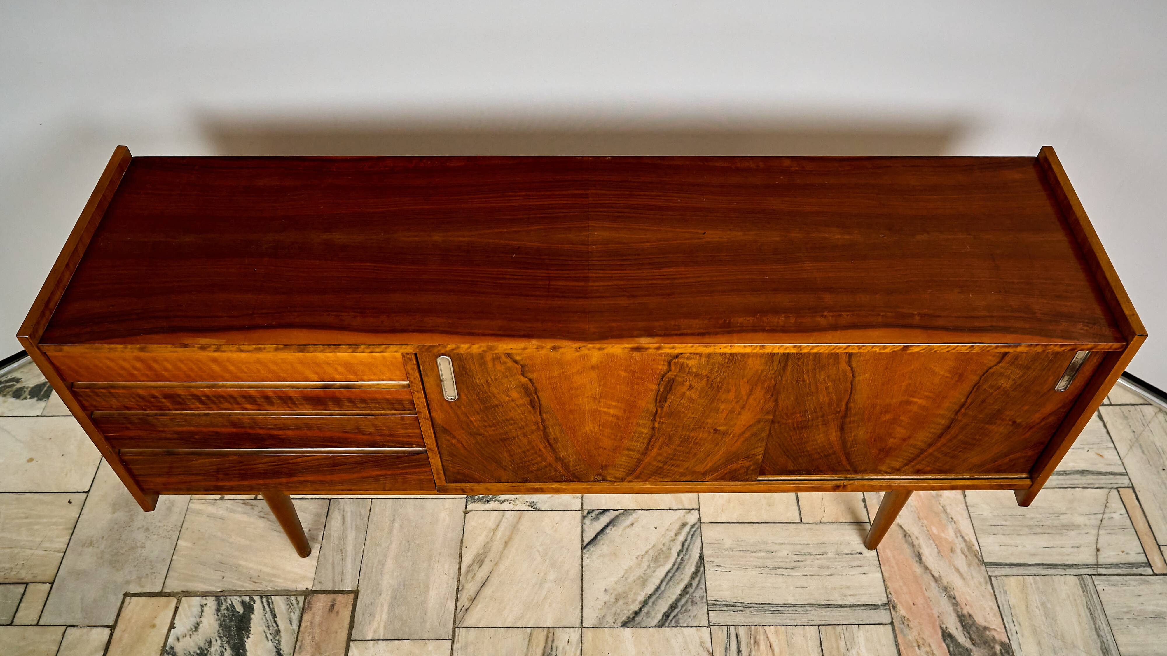 Commode vintage, usine de meubles Bytom, Pologne, années 1960.