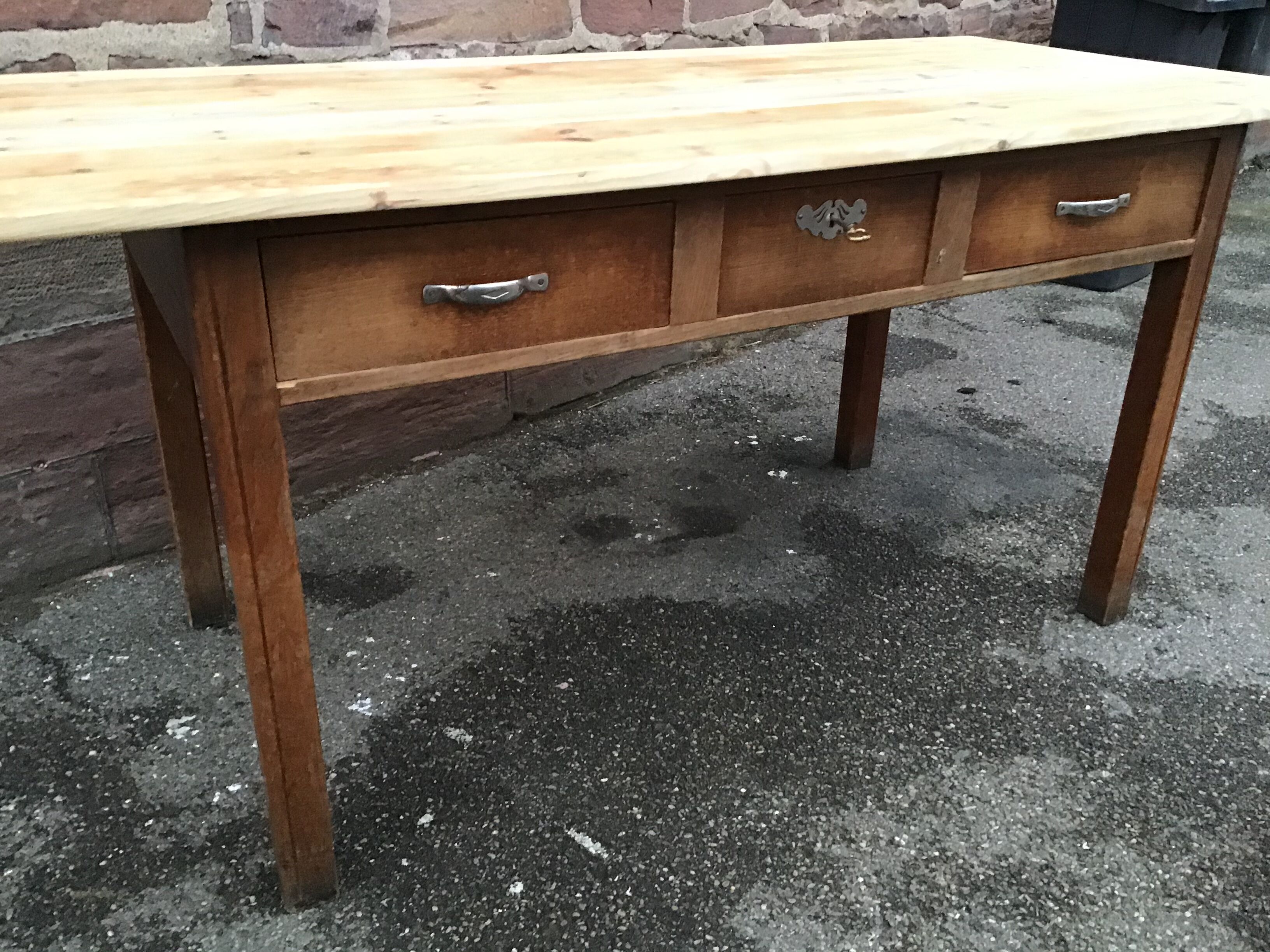 Vintage farm table 1920