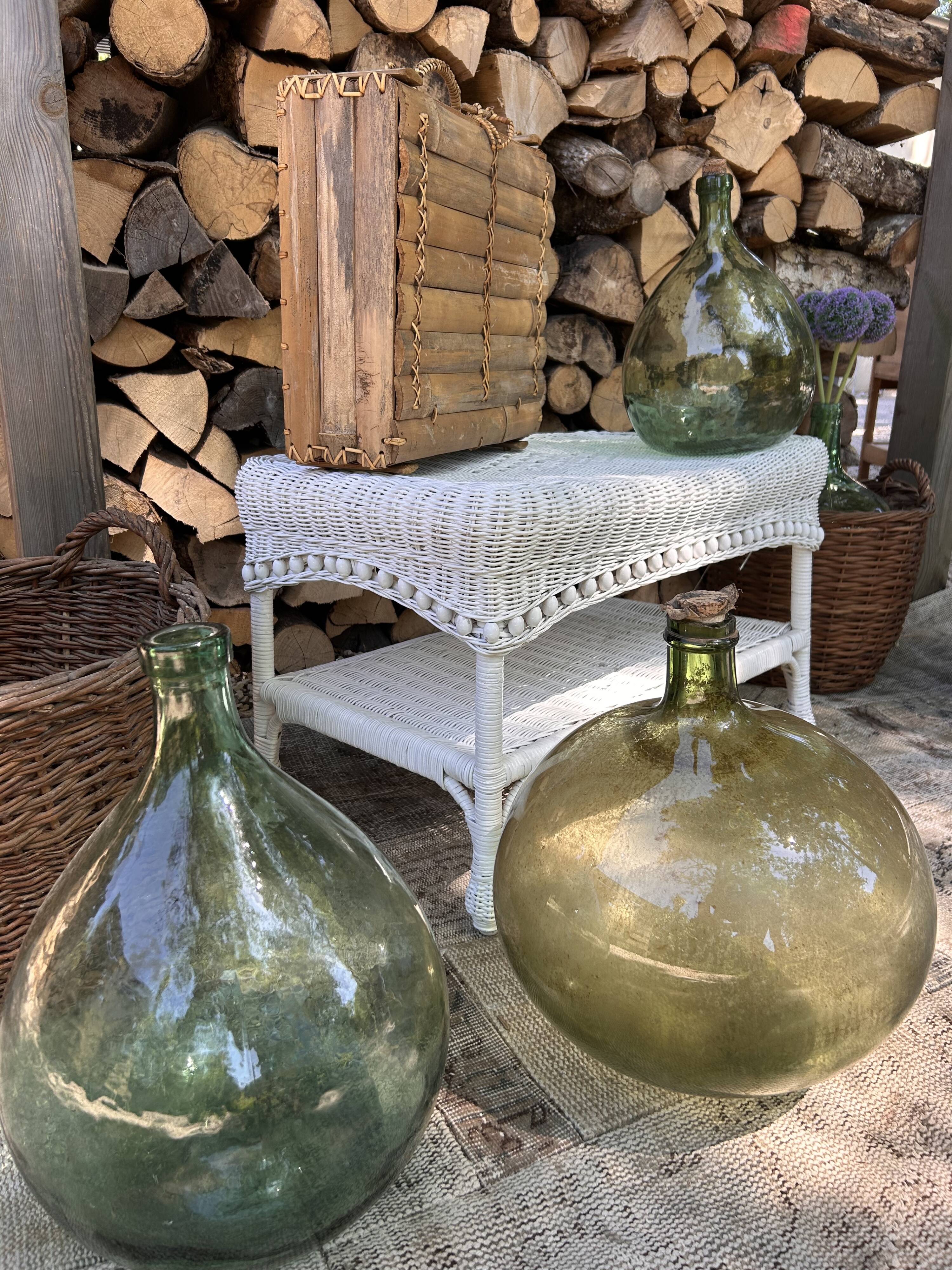 Table basse osier vintage blanche