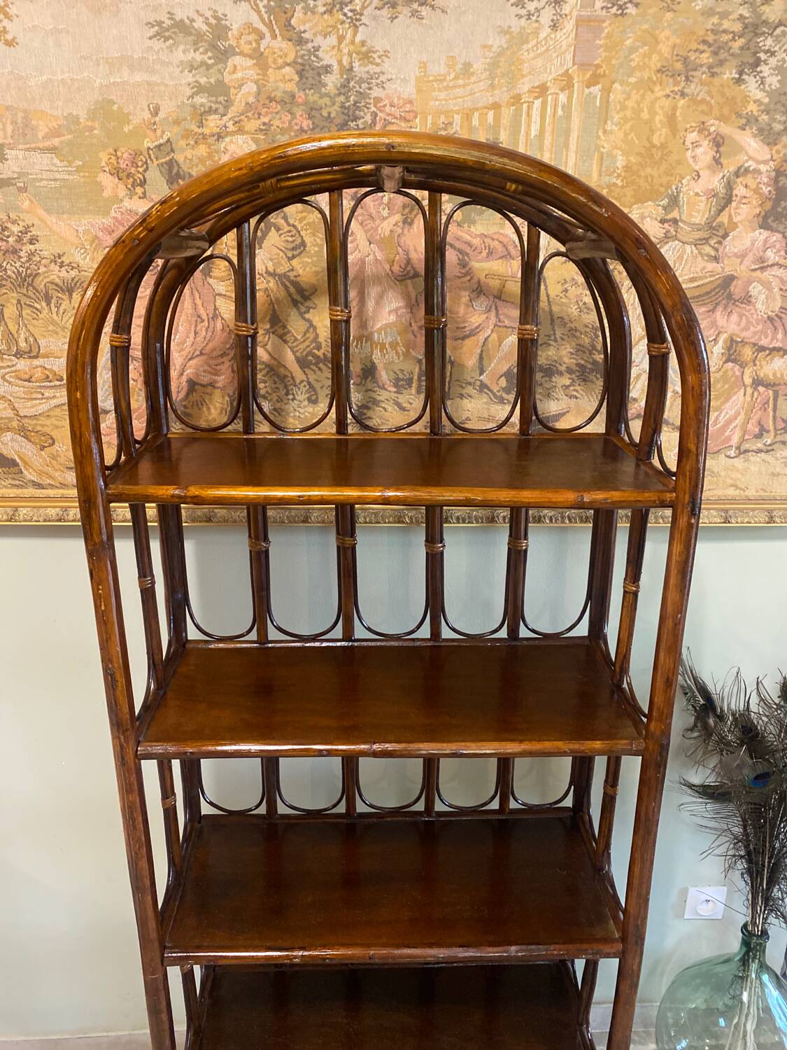 Étagère bibliothèque en rotin vintage
