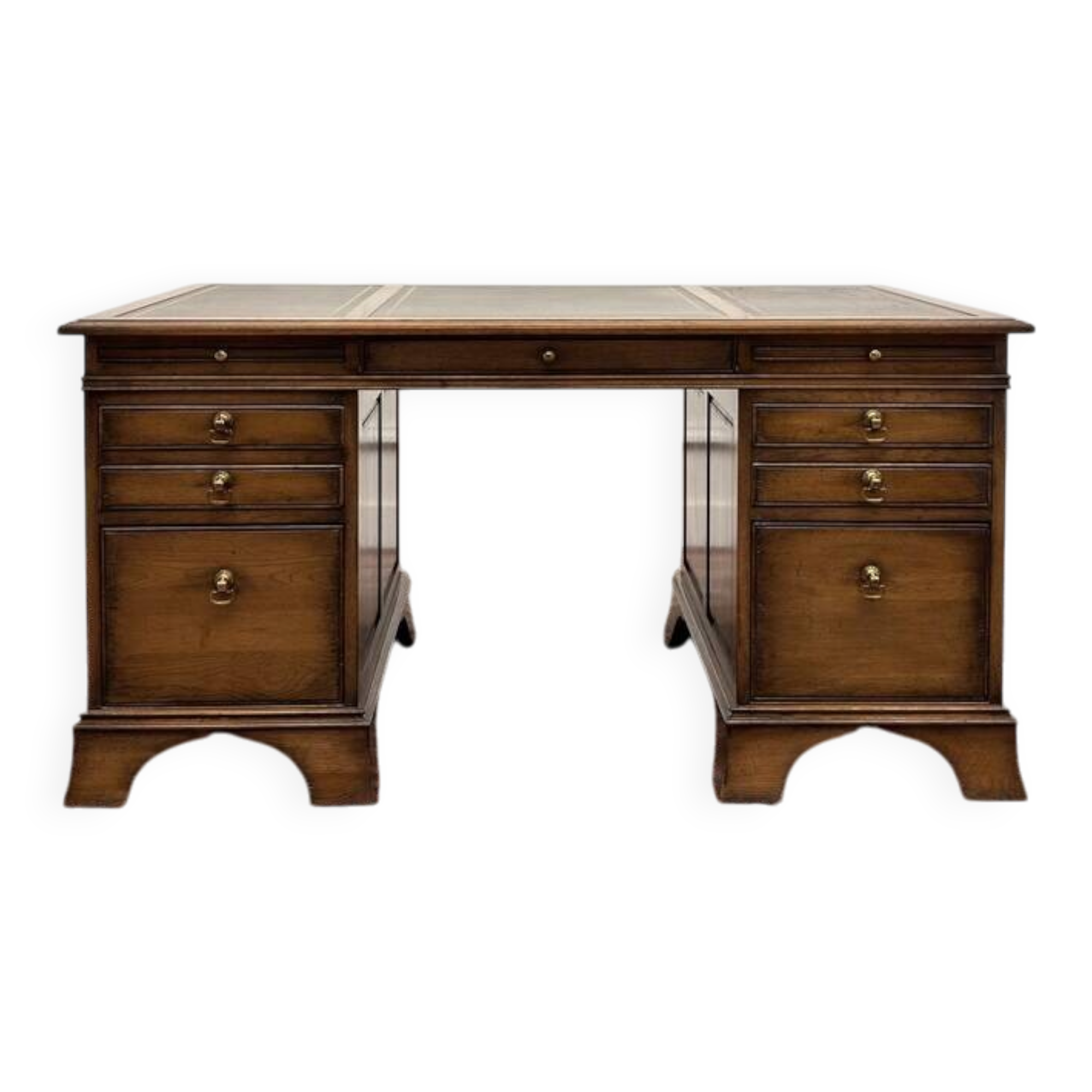 Bureau Chesterfield RAC Classic English