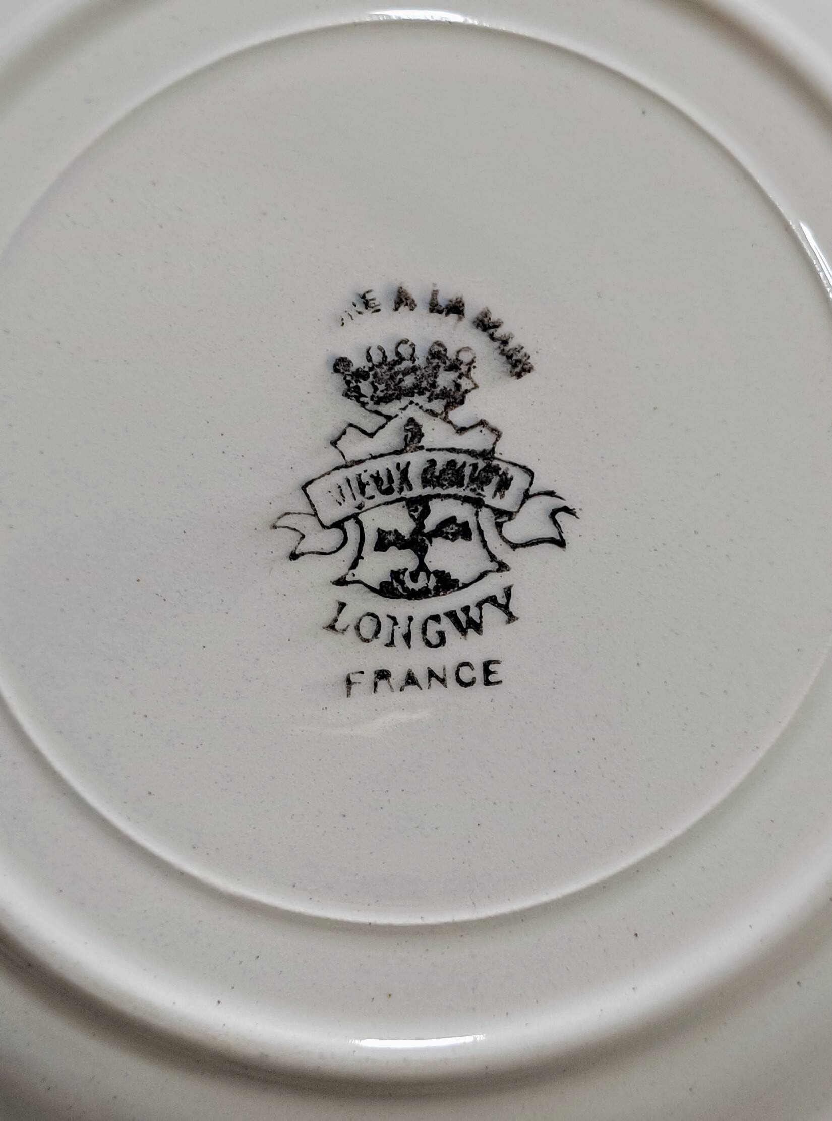 Set of 8 vintage Longwy Vieux Rouen dessert plates