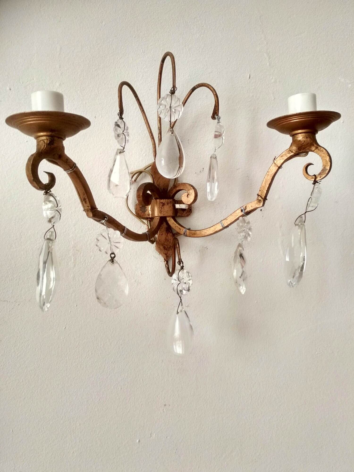 2 wall lamps