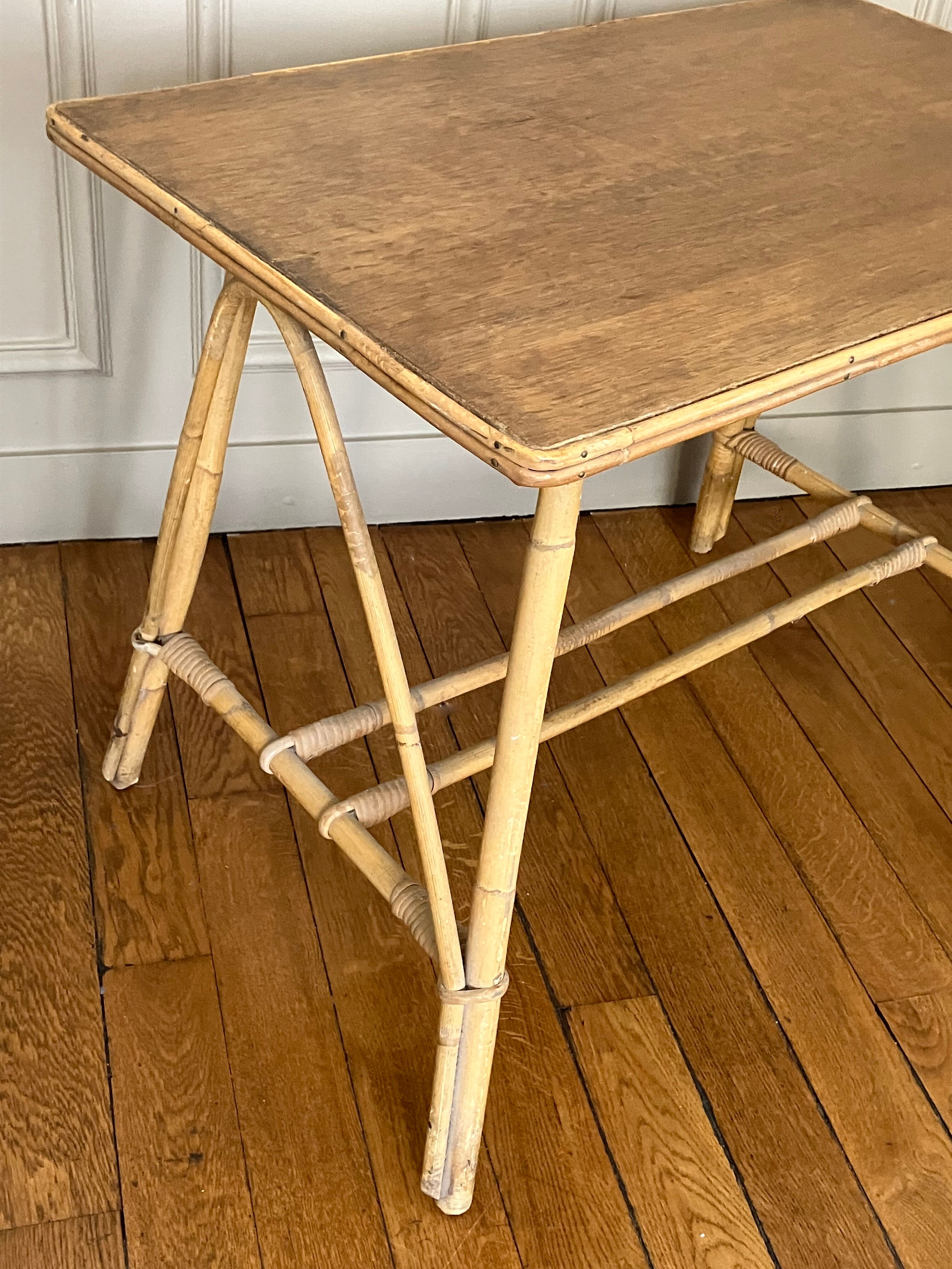 Vintage rattan table / dessert