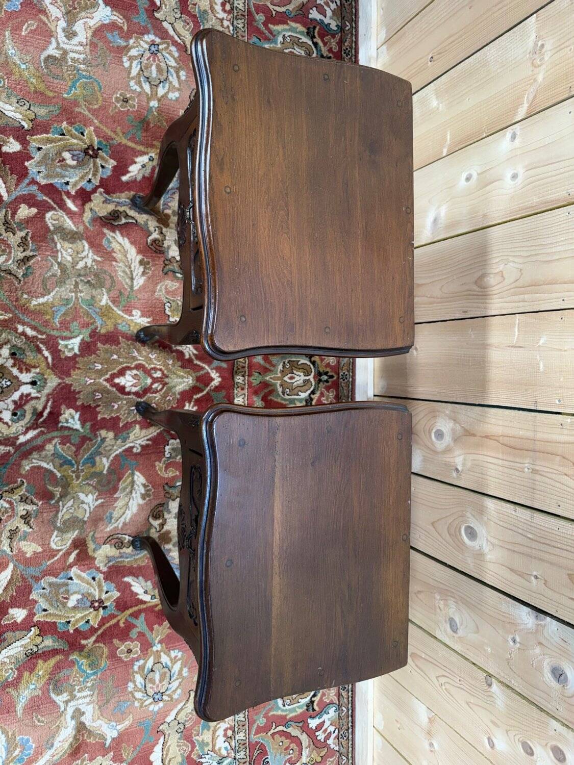 Pair of bedside tables – Louis XV style – Solid oak – Brass
