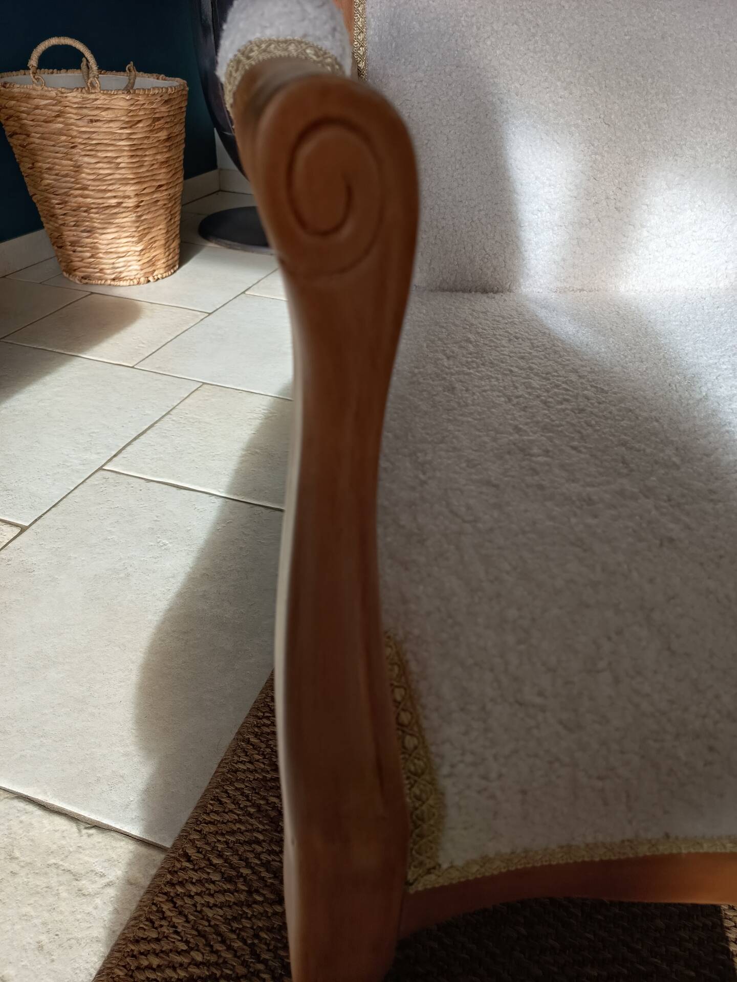 Fauteuil Voltaire tissu bouclette
