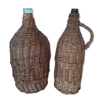 Set of 2 cylinders surrounded by wicker