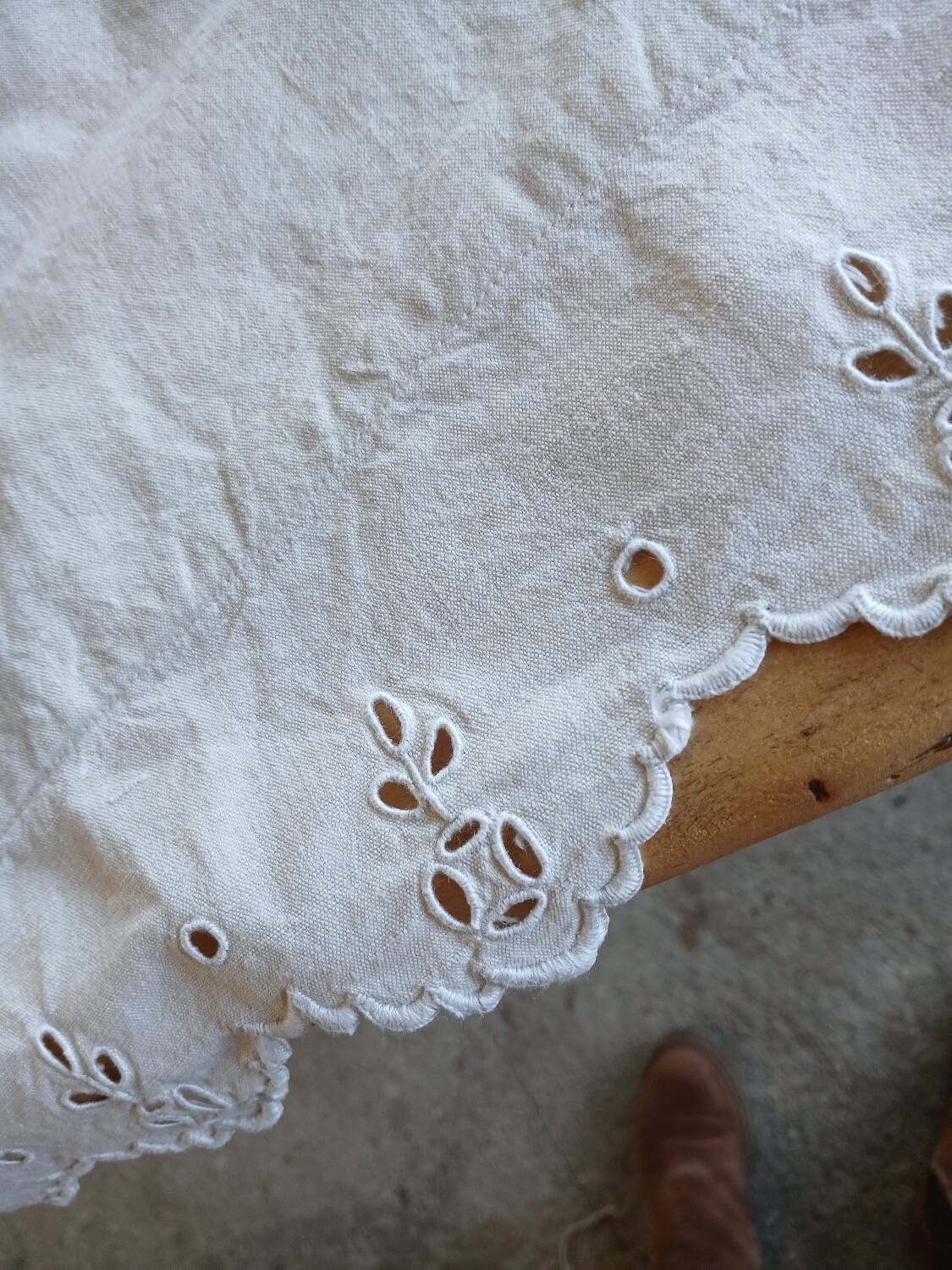 Antique flat sheet and 2 pillowcases set