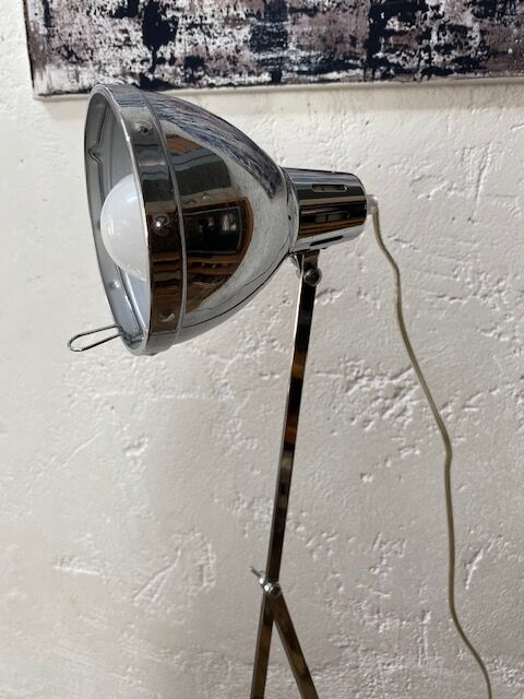 Floor lamp