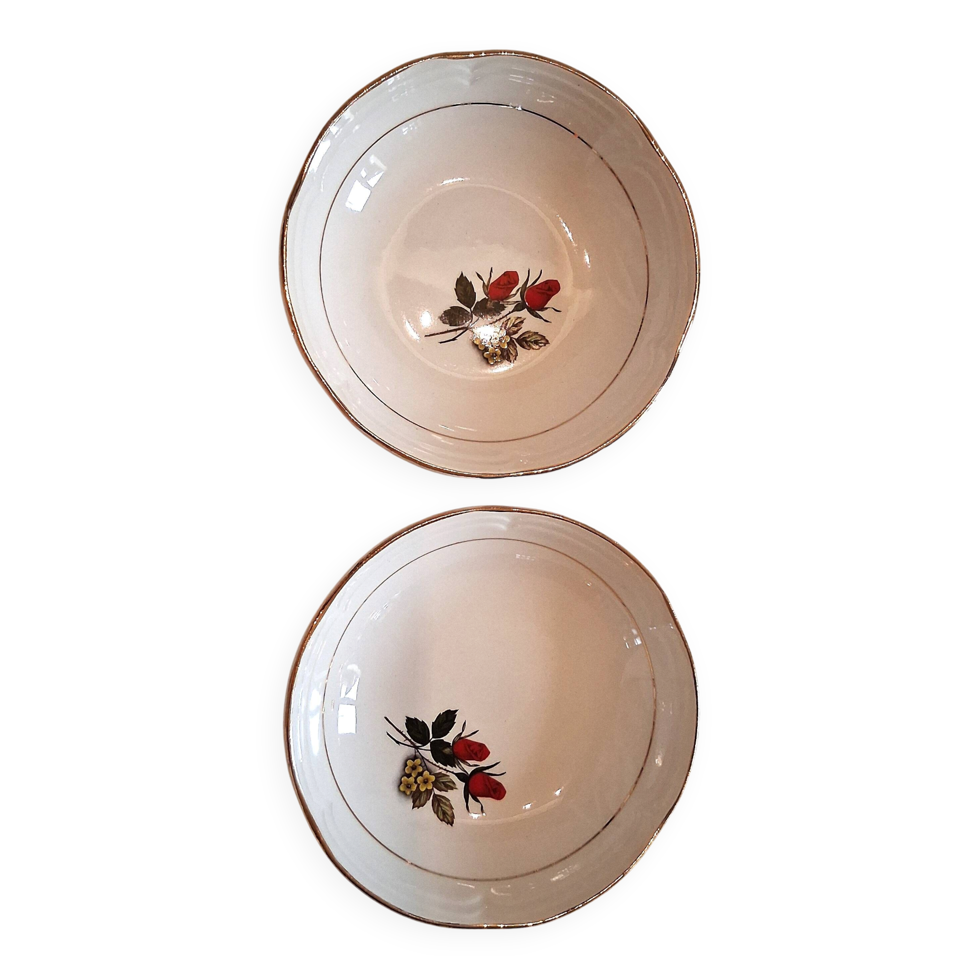 2 bowls/bread plates from Moulin des Loups model "Carmen" in
