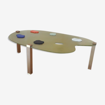 Table basse en verre vert « palette » de l’artiste