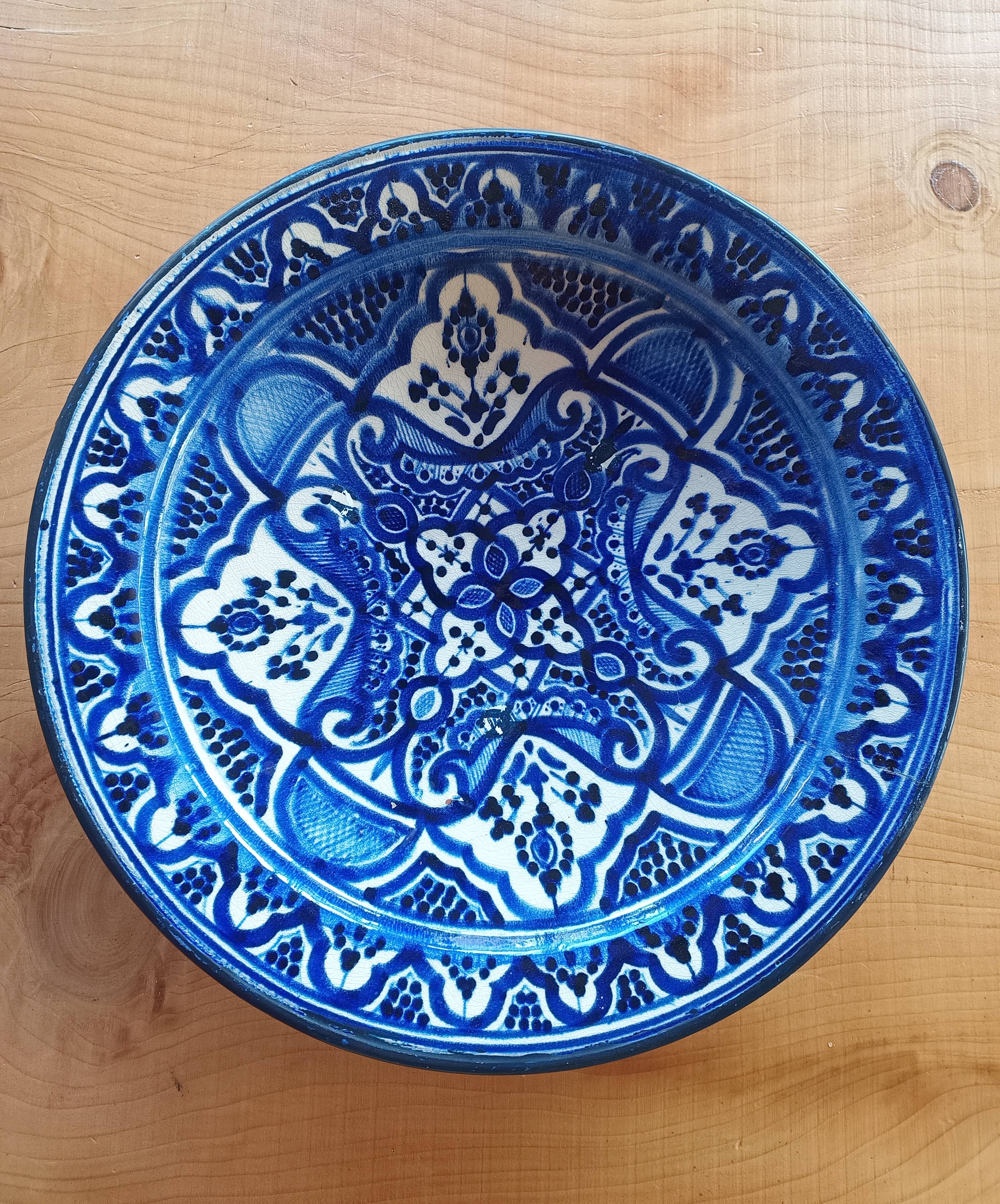 Large Moroccan dish or terracotta bowl, 42 cm diameter