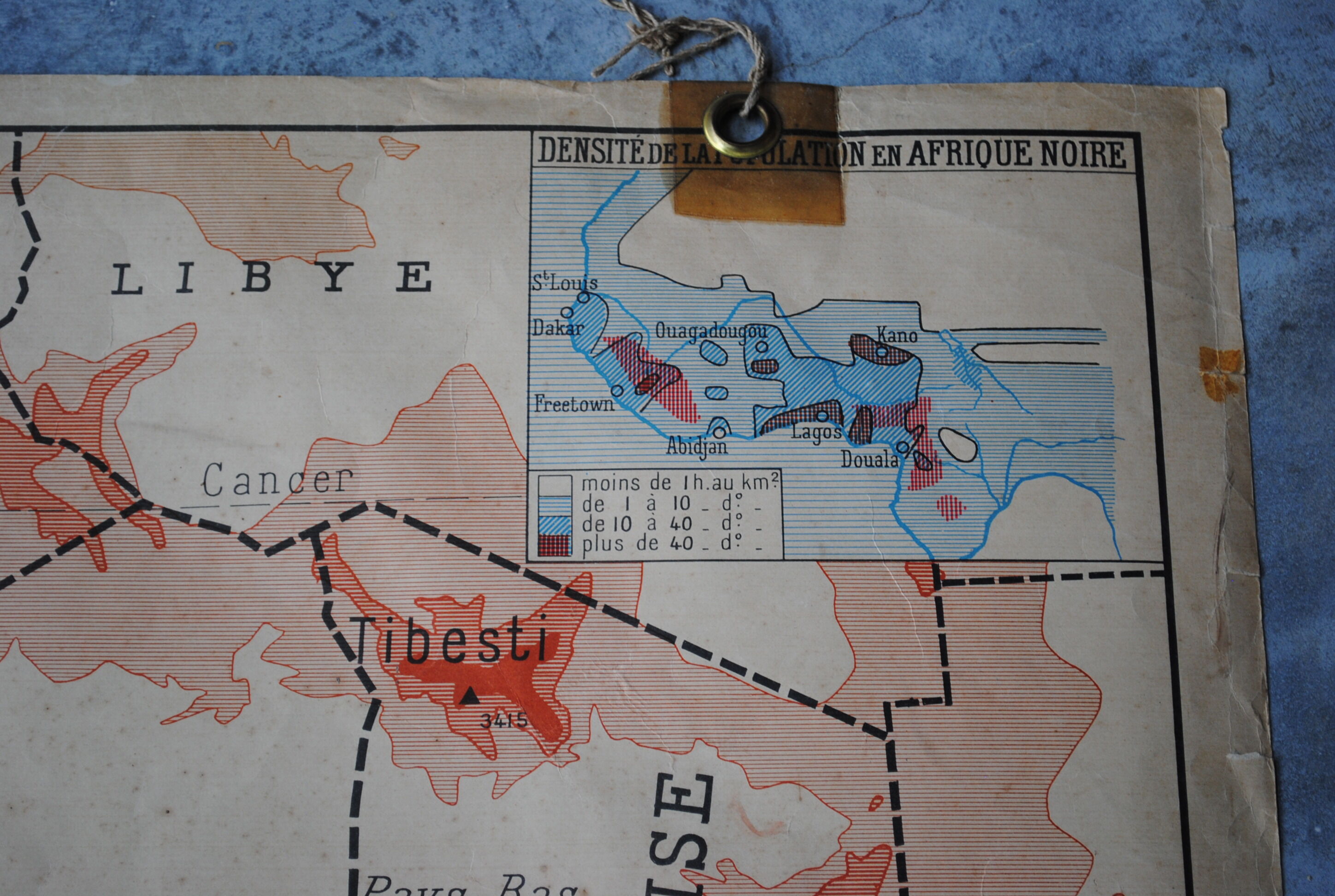 School Nightingale vintage black Africa map