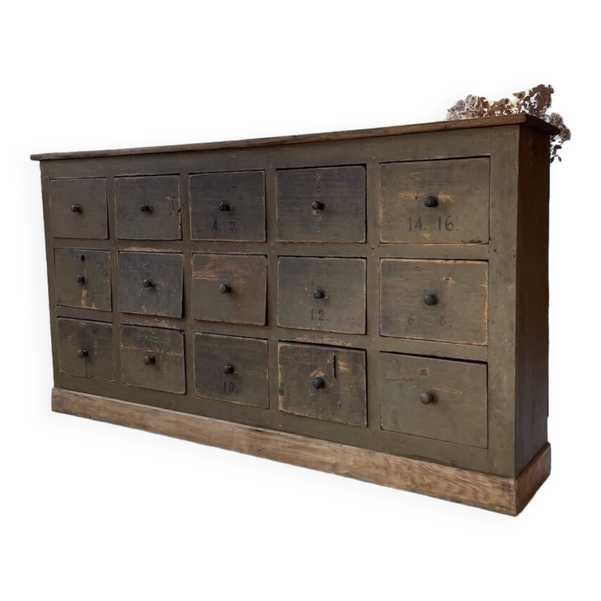 Green patina workshop furniture