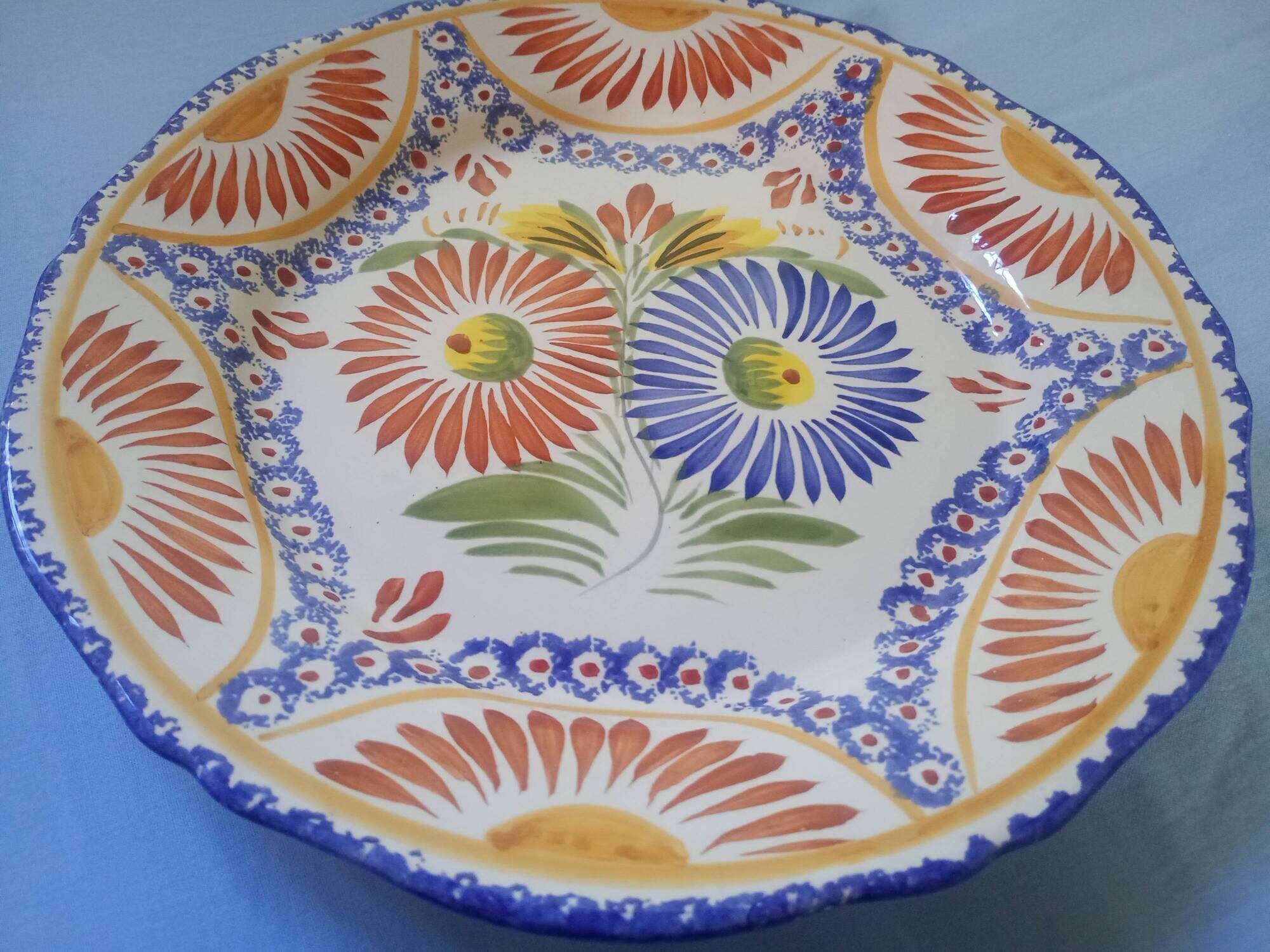 Henriot quimper france - wall plate with flowers - hand-decorated faience