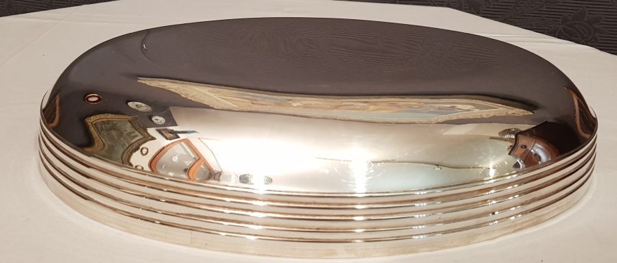 Silver metal bread basket