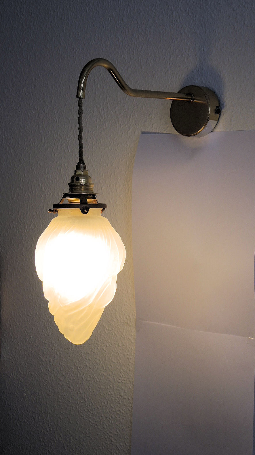 Lantern flame glass paste