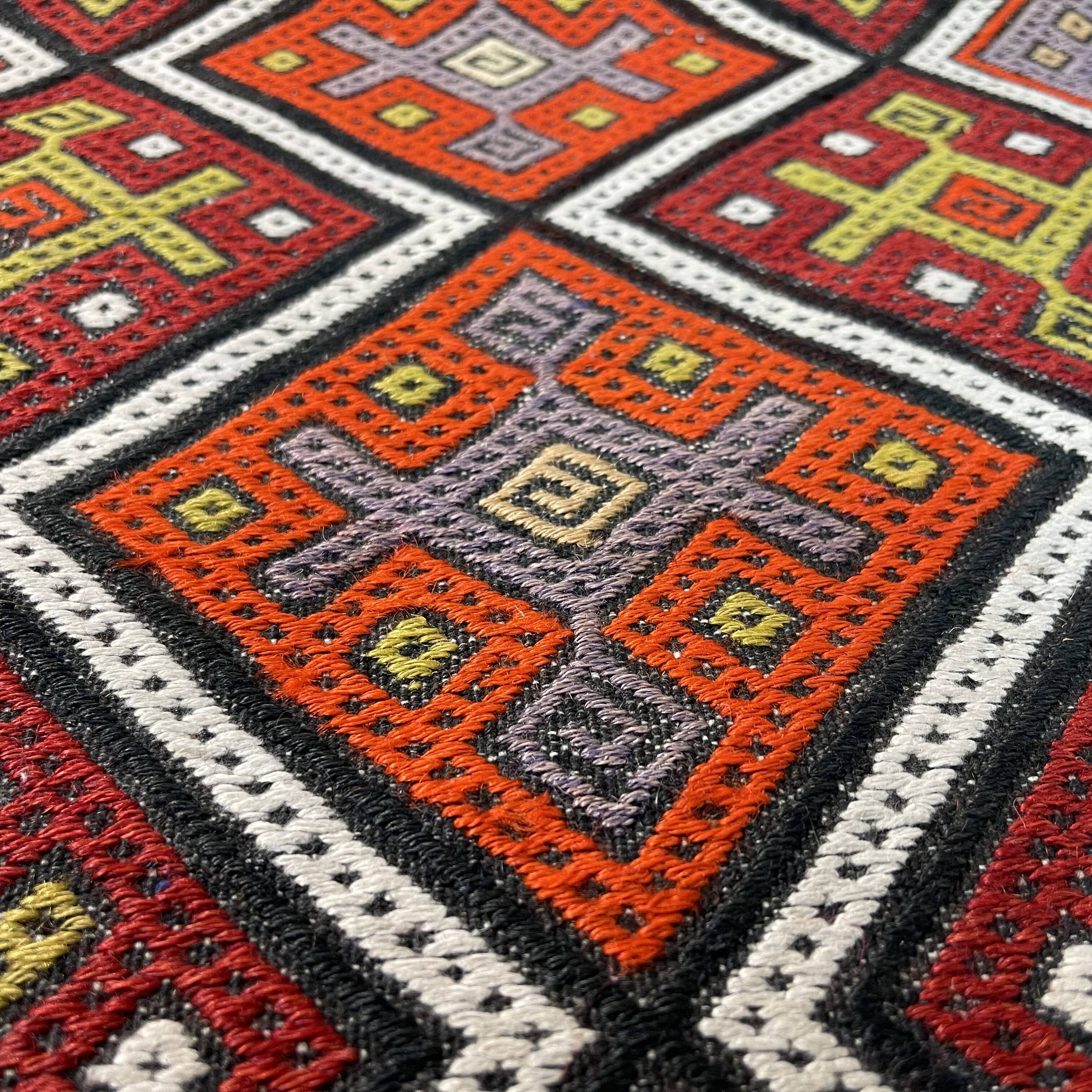 Vintage turkish kilim rug , 95 x 45 cm