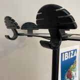 Manade coat rack