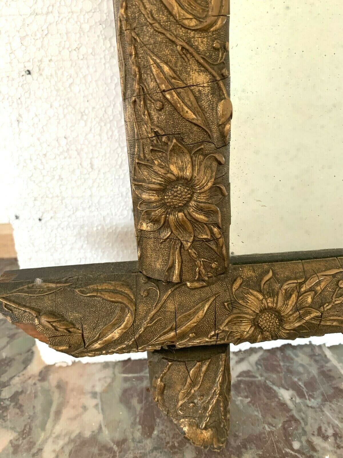 Louis XVI style mirror in wood and patinated stucco XX century 105 X  75cm