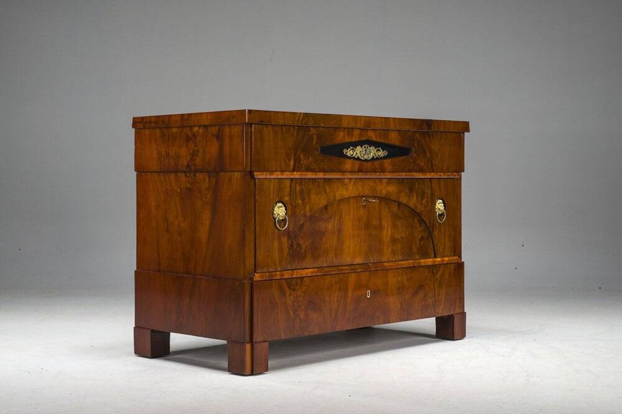 Commodes Biedermeier en acajou du début du XIXe siècle, années 1830