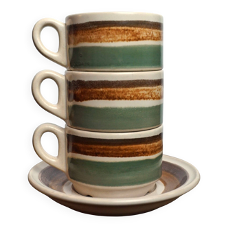 Gien stoneware coffee cup set with saucers