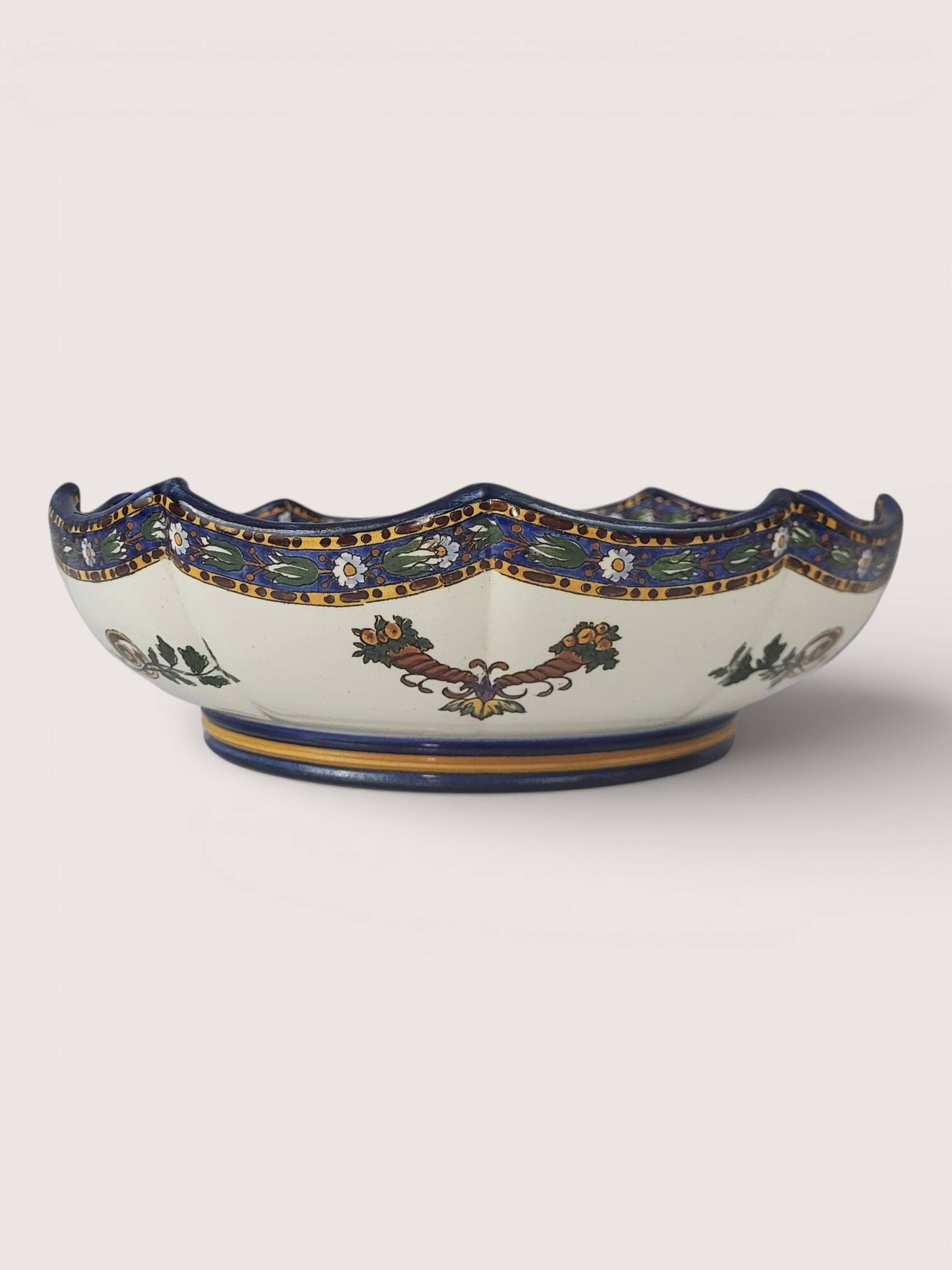 Melon dish in Gien earthenware, 19th century