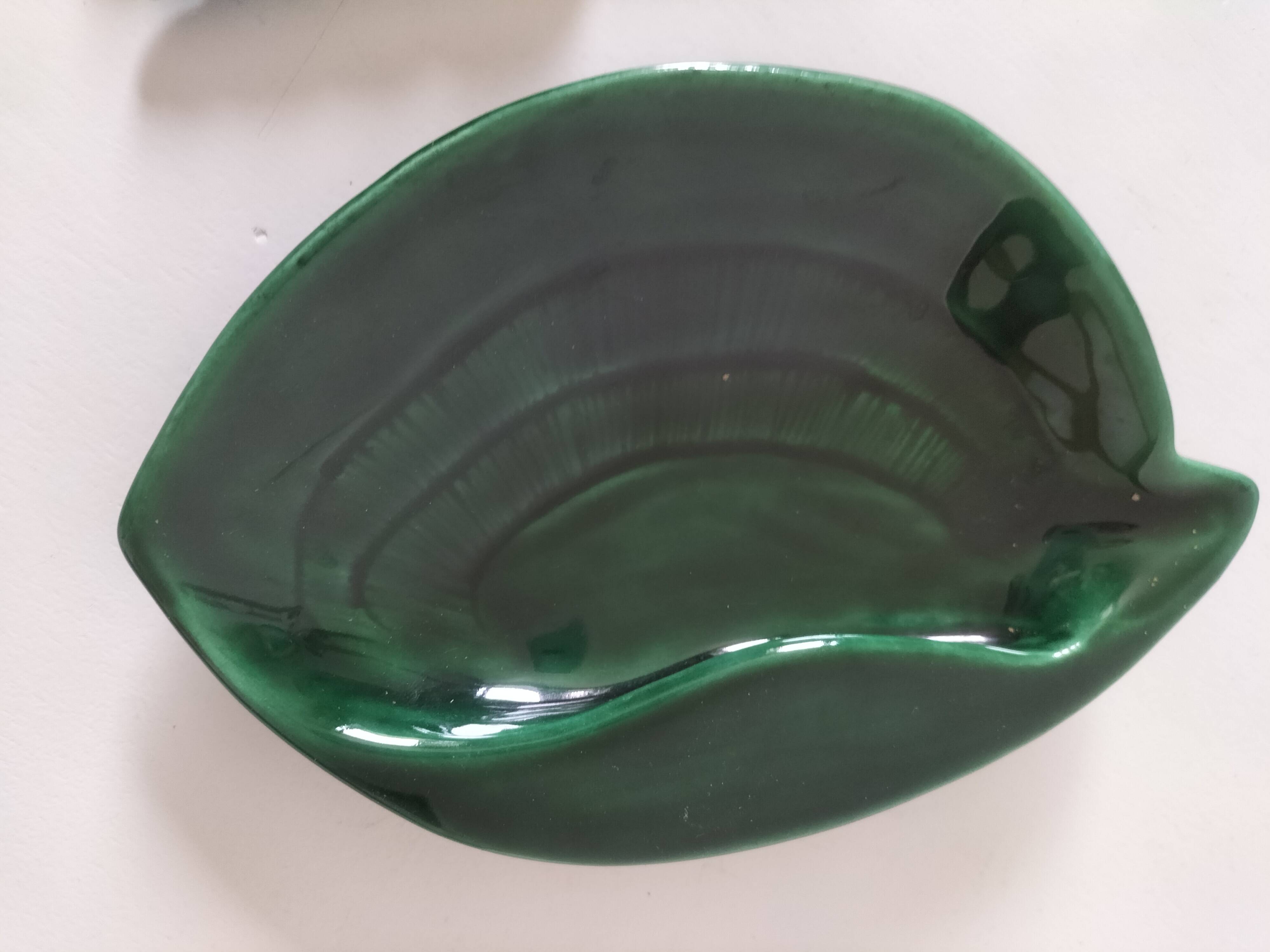 Beurrier barbotine coquillage et ses deux couteaux