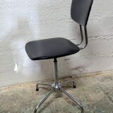 Vintage workshop chair with star base