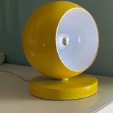 Lampe jaune boule