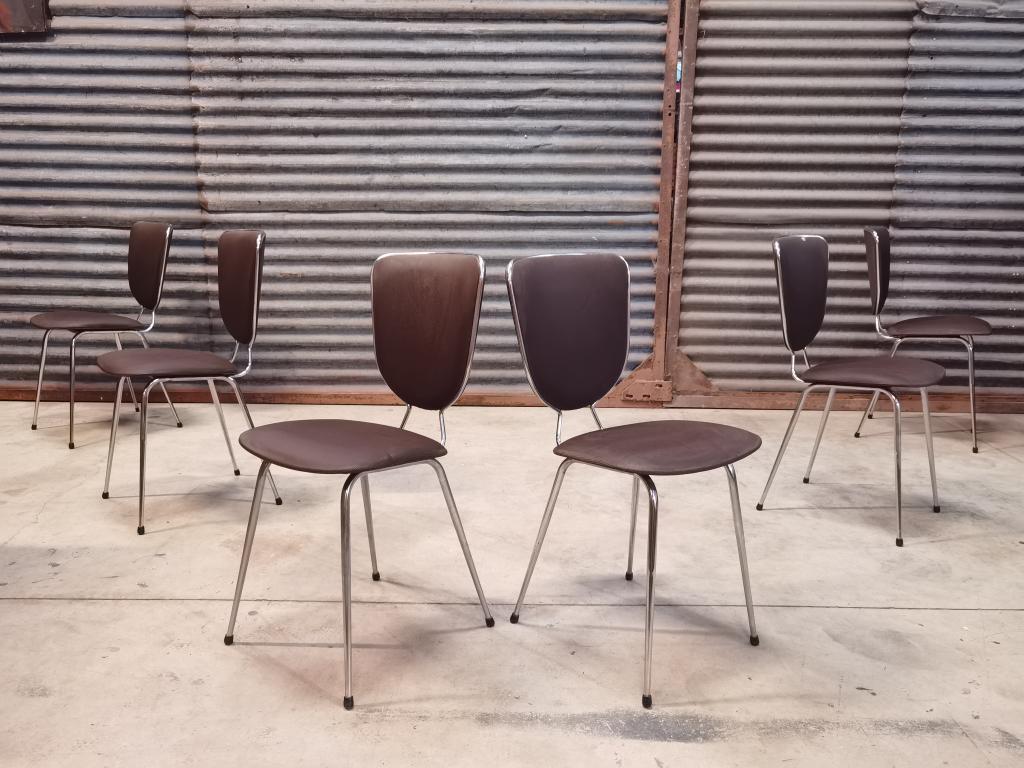 Set of 6 chairs in chrome and vinyl brand "le gal" 70