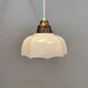 "Lampe parapluie" danoise et des années 1940-1950 de belle couleur crème avec dessus en laiton.