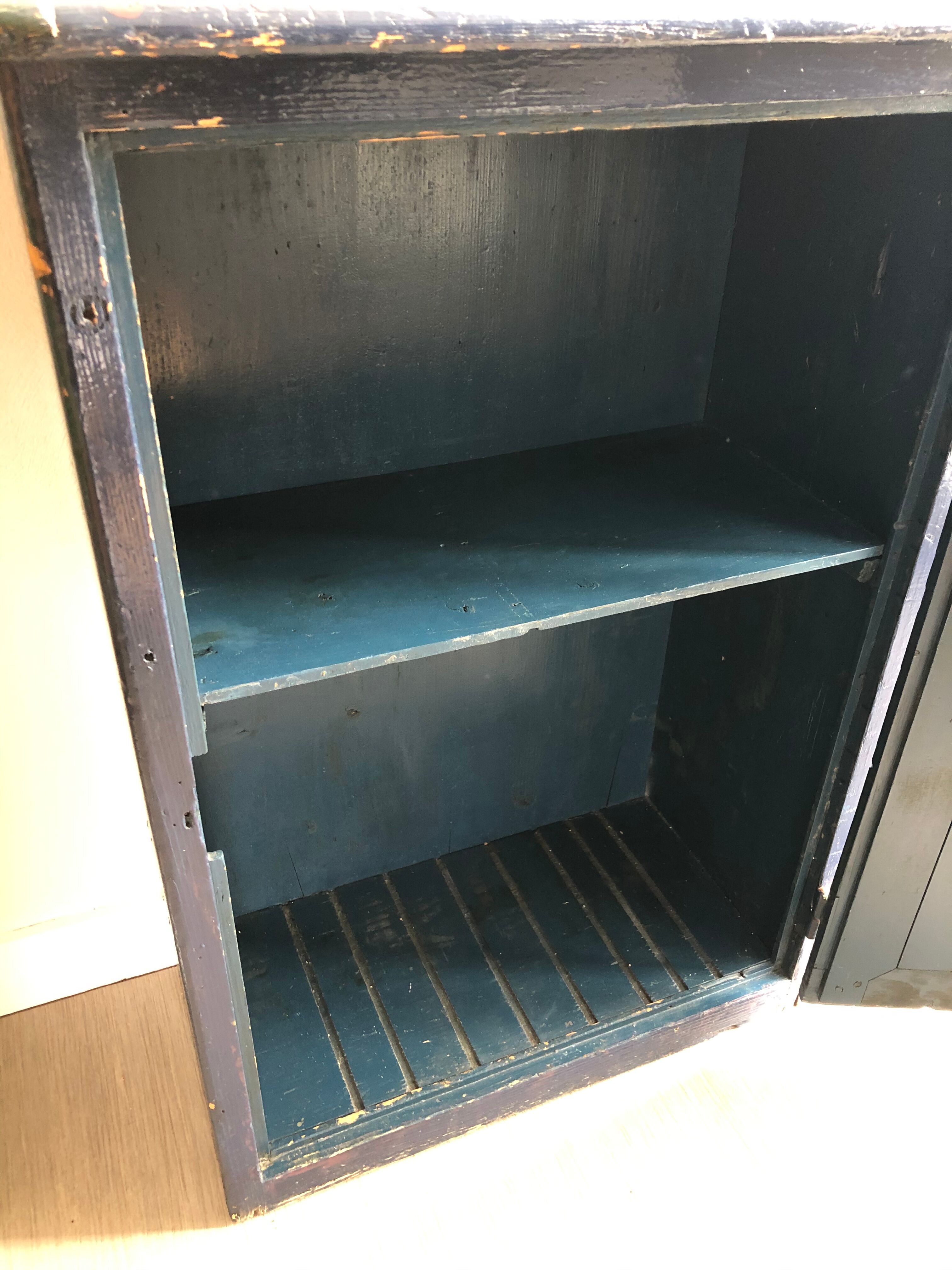Patinated confectionery buffet
