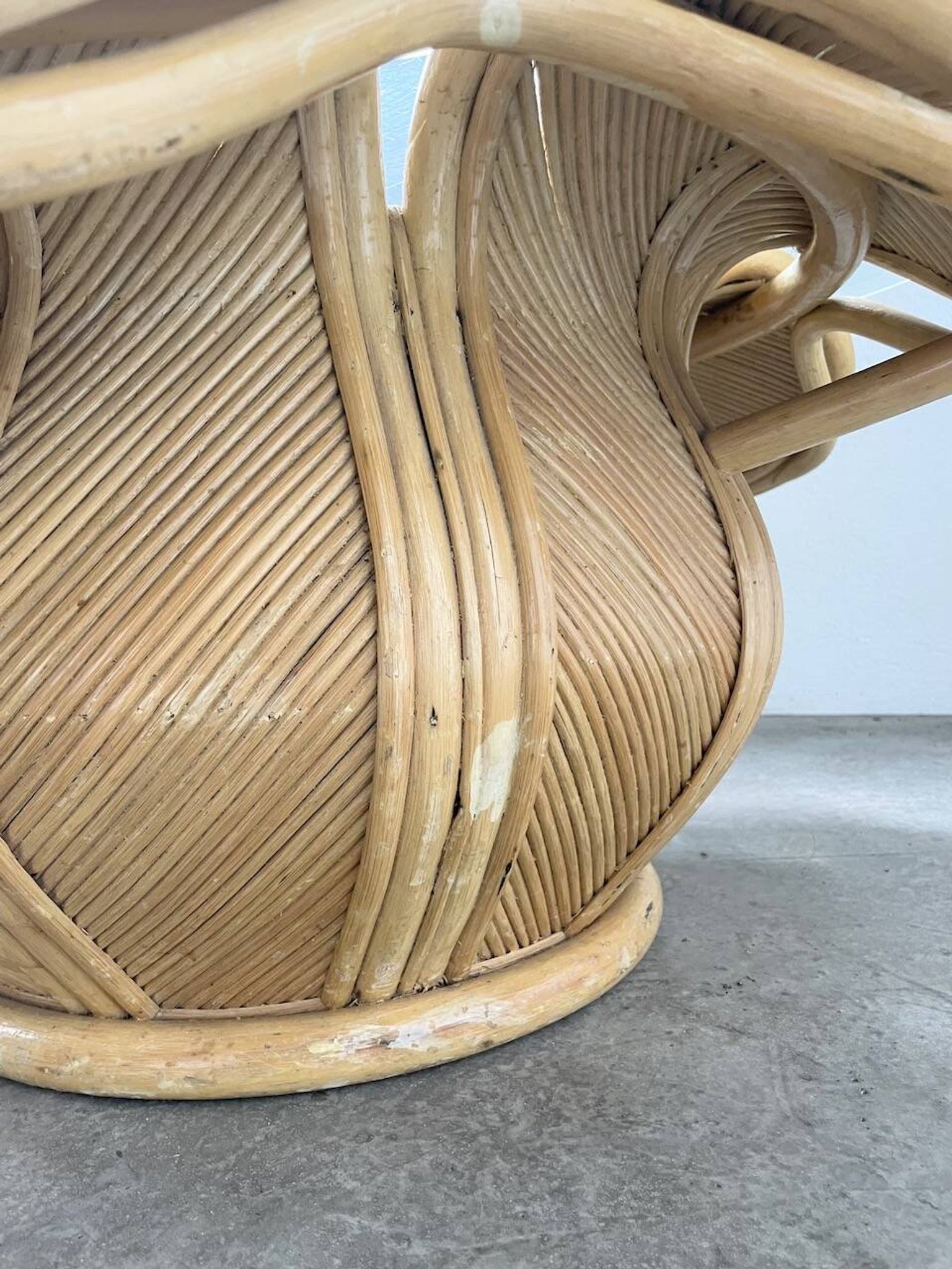 Vivai del sud “flower” rattan coffee table