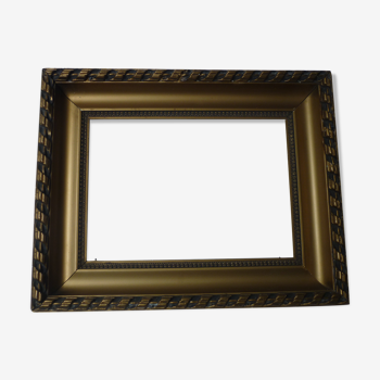 Gilded wood and stucco frame