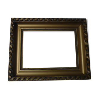 Gilded wood and stucco frame