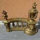Ensemble de 3 pièces chenets et barre de cheminée en bronze xixème