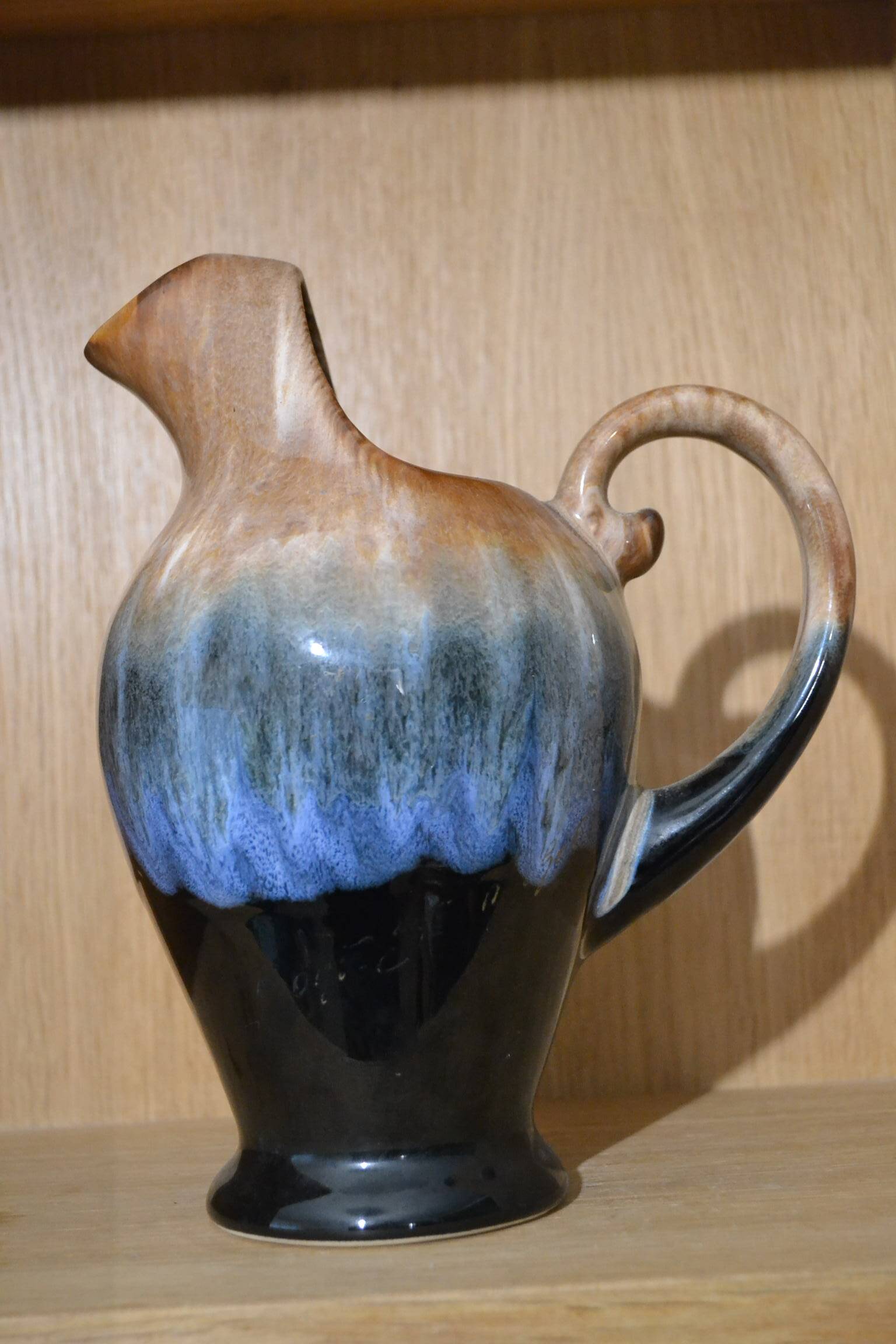 Large flame-patterned stoneware jug