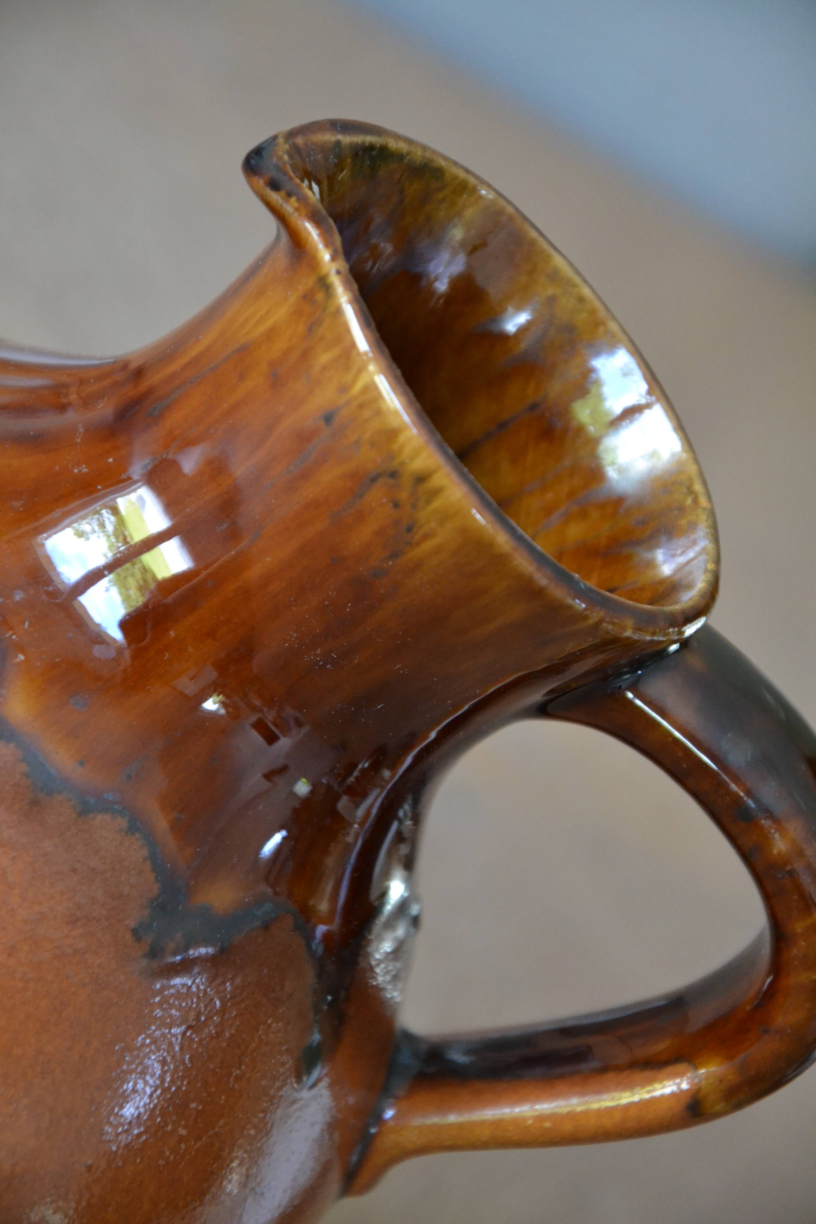 Pichet Poet Laval signé Jeanne